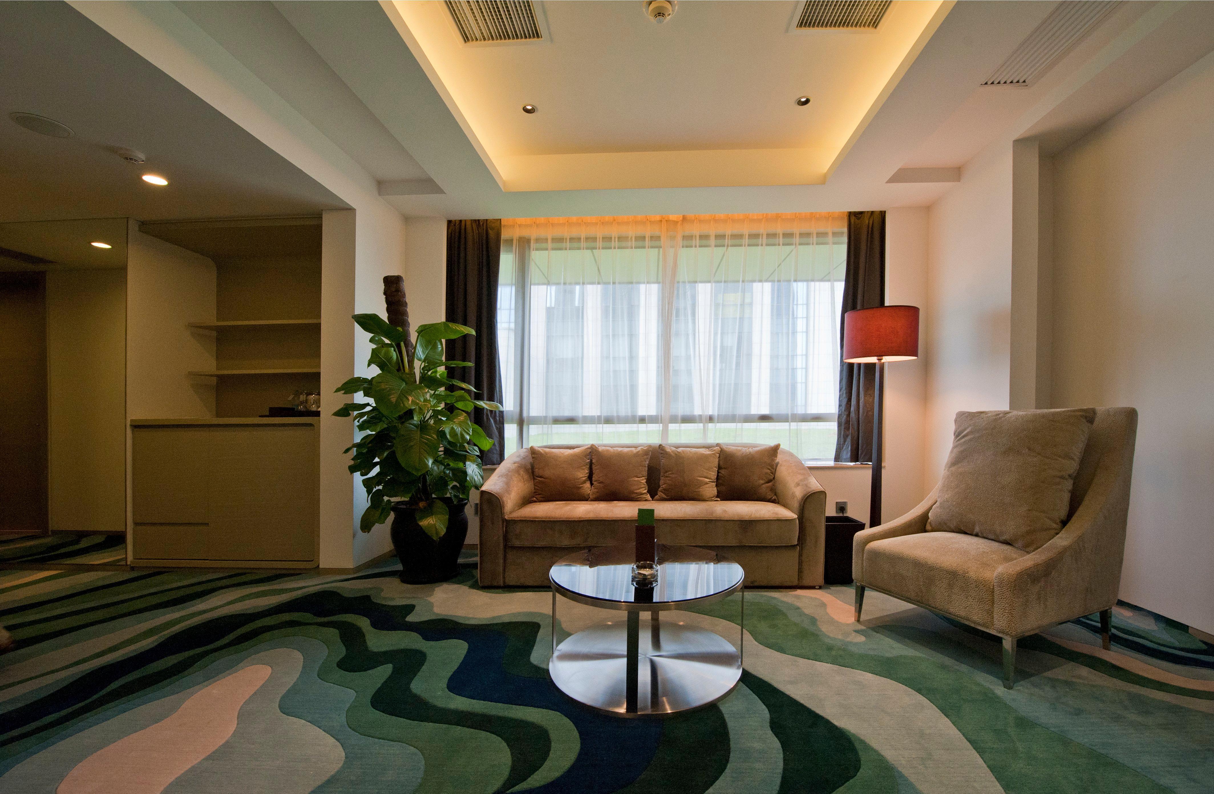 Holiday Inn Shanghai Songjiang By Ihg - Miaoqian Street Экстерьер фото