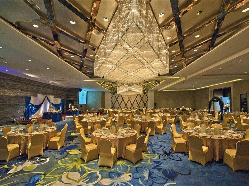 Holiday Inn Shanghai Songjiang By Ihg - Miaoqian Street Ресторан фото